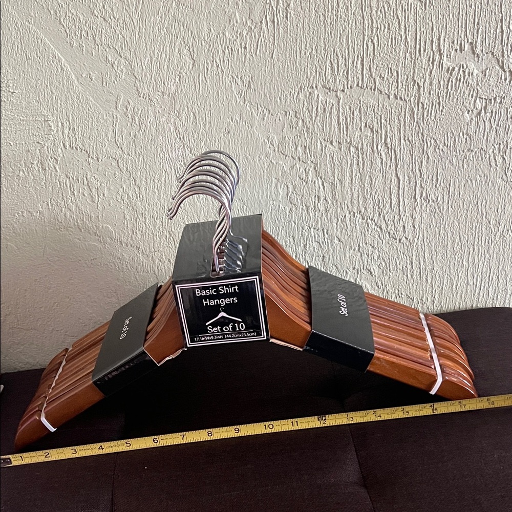 #1582+ Unisex’s Set of 10 Wooden Basic Shirt Hangers - Brown - Picture 2 of 10